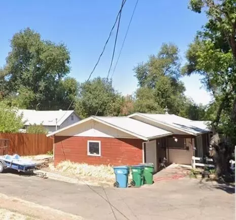 3453 Beacon Dr, Anderson, CA 96007