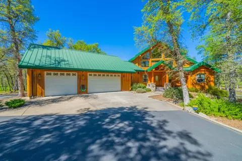 Exterior - 15920 El Camino Robles Rd, Redding, CA 96001 photo 4 of 20