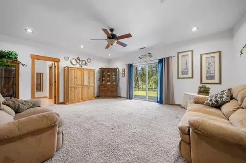Living - 15920 El Camino Robles Rd, Redding, CA 96001 photo 5 of 5