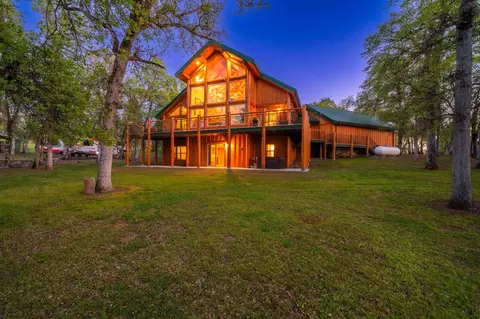 Exterior - 15920 El Camino Robles Rd, Redding, CA 96001 photo 16 of 20