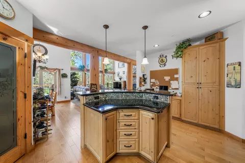 Kitchen - 15920 El Camino Robles Rd, Redding, CA 96001 photo 4 of 5