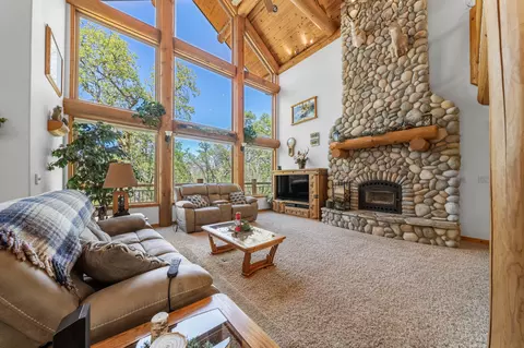 Living - 15920 El Camino Robles Rd, Redding, CA 96001 photo 2 of 5
