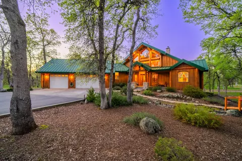 Exterior - 15920 El Camino Robles Rd, Redding, CA 96001 photo 2 of 20