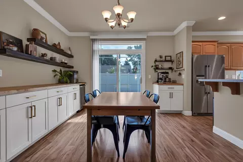 Dining - 3547 Laramie St, Redding, CA 96002 photo 1 of 2