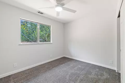 Bedroom - 15084 Early Dawn Ln, Redding, CA 96003 photo 5 of 5