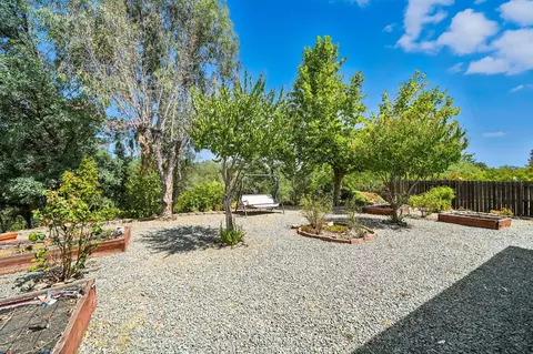 Exterior - 3588 Magnums Way, Redding, CA 96003 photo 7 of 12