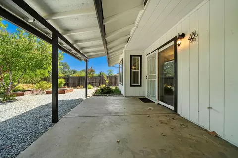 Exterior - 3588 Magnums Way, Redding, CA 96003 photo 4 of 12