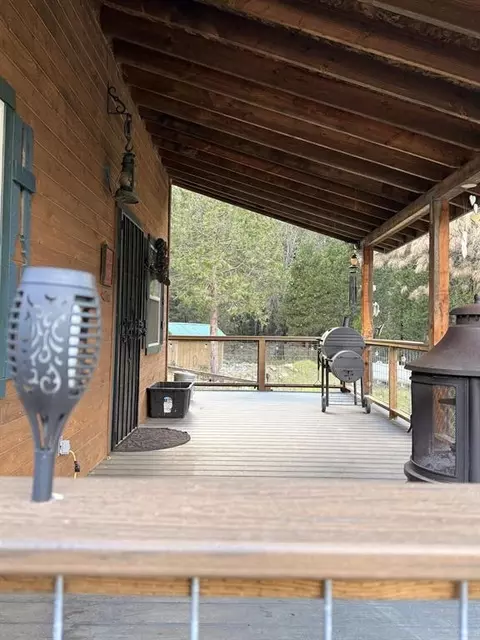 Exterior - 32 Esther Warren Rd, Etna, CA 96027 photo 5 of 5