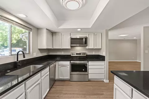 Kitchen - 1834 Del Mar Ave, Redding, CA 96003 photo 2 of 3