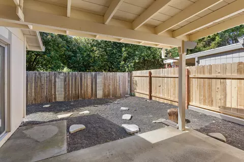 Exterior - 1834 Del Mar Ave, Redding, CA 96003 photo 4 of 4