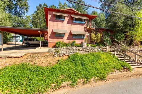 1531 Mussel Shoals Ave, Shasta Lake, CA 96019