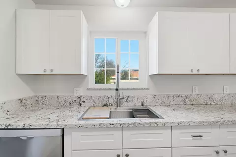 Kitchen - 2215 Oxford Rd, Redding, CA 96002 photo 1 of 3