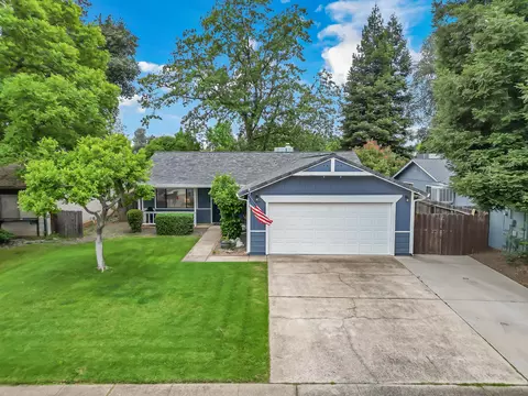 3930 Sunwood Dr, Redding, CA 96002