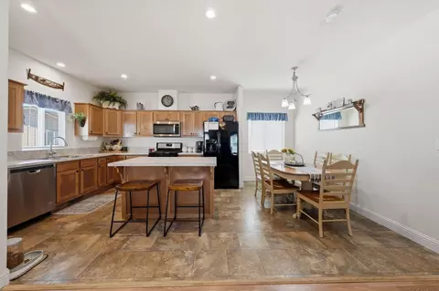 14740 Bass Dr, Redding, CA 96003 photo 6