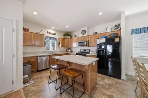 14740 Bass Dr, Redding, CA 96003 photo 7