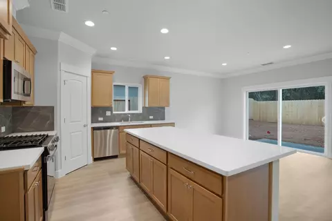 Kitchen - 3424 Lowland Ave, Redding, CA 96002 photo 1 of 3