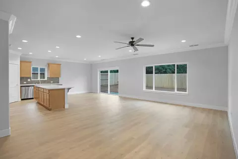 Living - 3424 Lowland Ave, Redding, CA 96002 photo 2 of 3