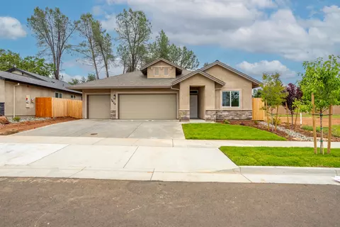 Exterior - 3424 Lowland Ave, Redding, CA 96002 photo 2 of 7