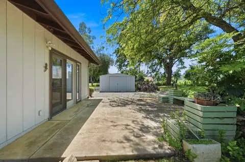 Exterior - 15695 Johnson Rd, Red Bluff, CA 96080 photo 8 of 17