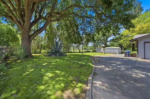 Exterior - 15695 Johnson Rd, Red Bluff, CA 96080 photo 16 of 17