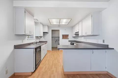 Kitchen - 15695 Johnson Rd, Red Bluff, CA 96080 photo 1 of 4