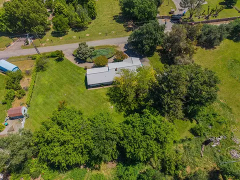 View/Area - 15695 Johnson Rd, Red Bluff, CA 96080 photo 7 of 9