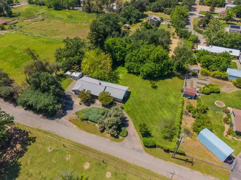View/Area - 15695 Johnson Rd, Red Bluff, CA 96080 photo 3 of 9
