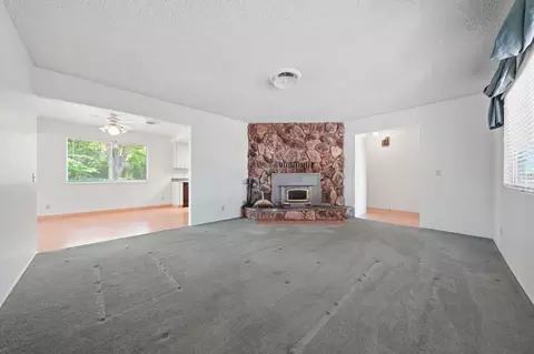 Living - 15695 Johnson Rd, Red Bluff, CA 96080 photo 2 of 7
