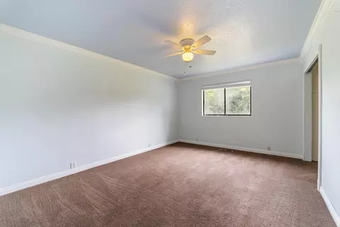 Bedroom - 9891 Harley Leighton Rd, Redding, CA 96003 photo 3 of 6