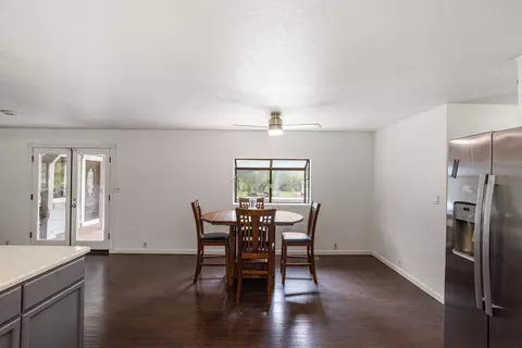 Dining - 9891 Harley Leighton Rd, Redding, CA 96003 photo 1 of 2