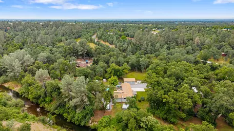 View/Area - 9891 Harley Leighton Rd, Redding, CA 96003 photo 4 of 8