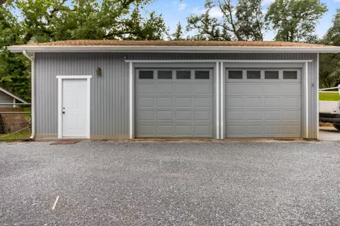 Exterior - 9891 Harley Leighton Rd, Redding, CA 96003 photo 8 of 11