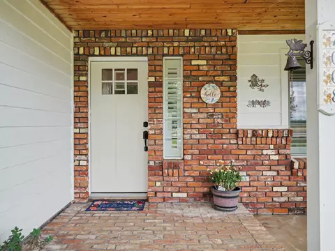 7008 Beatie Rd, Anderson, CA 96007