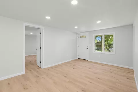 Living - 5309 Akrich St, Shasta Lake, CA 96019 photo 5 of 7