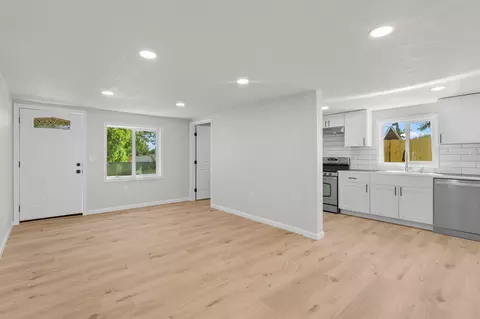Living - 5309 Akrich St, Shasta Lake, CA 96019 photo 3 of 7