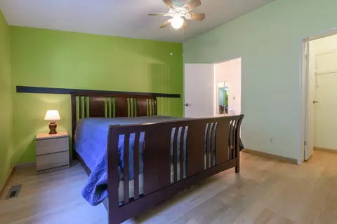 Bedroom - 7528 Leaning Cedar Ln, Shingletown, CA 96088 photo 2 of 5