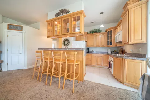 Kitchen - 12921 Gas Point Rd, Igo, CA 96047 photo 1 of 5