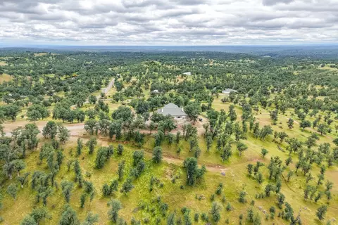 View/Area - 12921 Gas Point Rd, Igo, CA 96047 photo 8 of 28