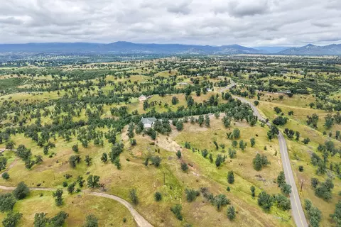 View/Area - 12921 Gas Point Rd, Igo, CA 96047 photo 23 of 28