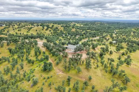 View/Area - 12921 Gas Point Rd, Igo, CA 96047 photo 9 of 28