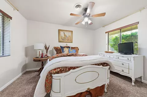 Bedroom - 6905 Scotview Ln, Anderson, CA 96007 photo 2 of 3