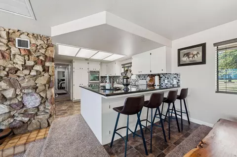 Kitchen - 6905 Scotview Ln, Anderson, CA 96007 photo 3 of 3