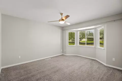 Living - 1996 Mary Lake Dr, Redding, CA 96001 photo 6 of 6