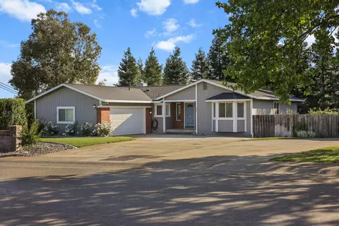 Exterior - 1996 Mary Lake Dr, Redding, CA 96001 photo 1 of 9