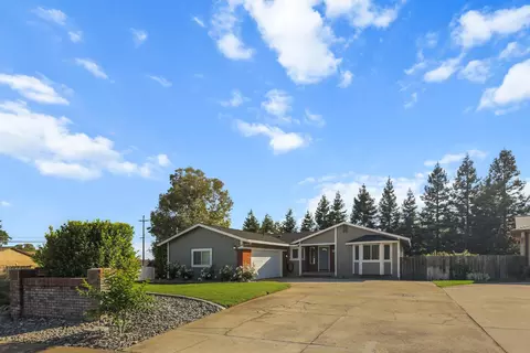 1996 Mary Lake Dr, Redding, CA 96001