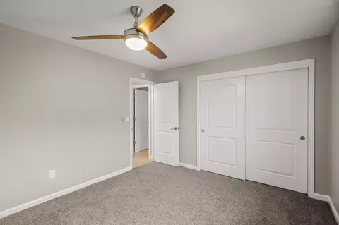Bedroom - 1996 Mary Lake Dr, Redding, CA 96001 photo 6 of 6
