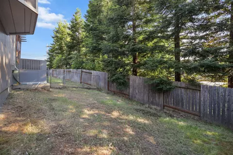 Exterior - 1996 Mary Lake Dr, Redding, CA 96001 photo 9 of 9