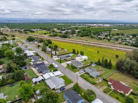 View/Area - 22043 Alma Ave, Red Bluff, CA 96080 photo 5 of 6