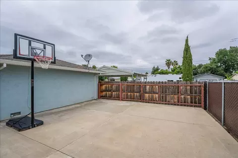 Exterior - 22043 Alma Ave, Red Bluff, CA 96080 photo 10 of 10