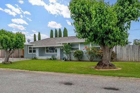 Exterior - 22043 Alma Ave, Red Bluff, CA 96080 photo 1 of 10